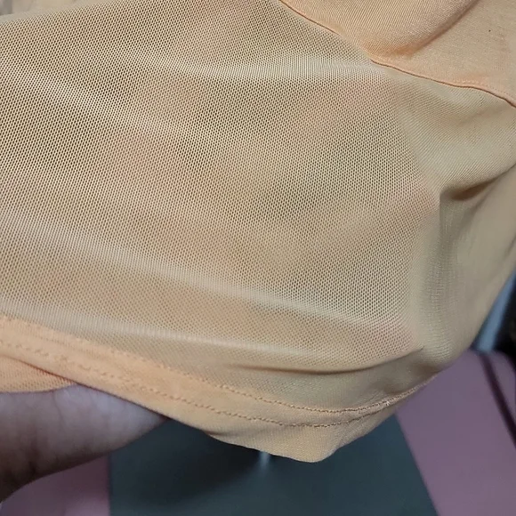 Diadore Top - Picture 5 of 12